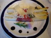 Spargel mit Schinken, Salbei und Parmesan - Rezept