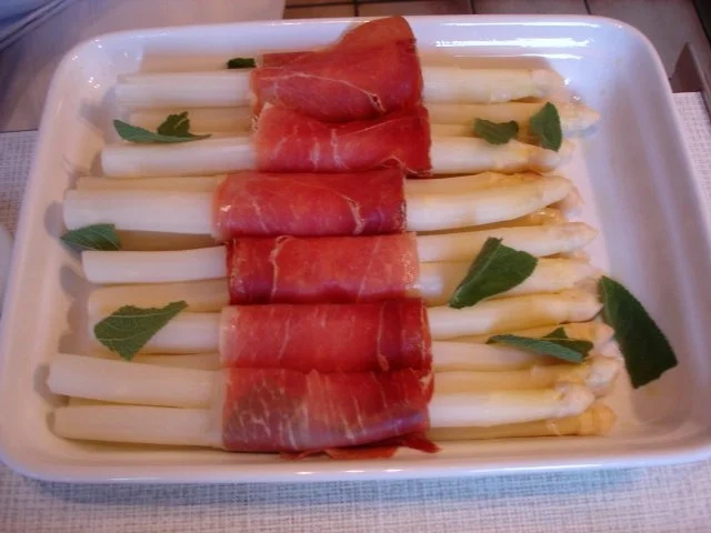 Spargel mit Schinken, Salbei und Parmesan - Rezept - Bild Nr. 14