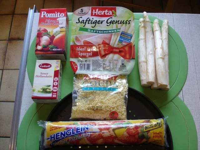 Rezept: Spargelpizza Bild Nr. 2 Spargelpizza - Rezept - Bild Nr. 2