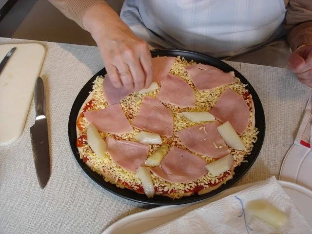 Rezept: Spargelpizza Bild Nr. 12 Spargelpizza - Rezept - Bild Nr. 12