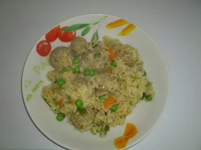 Rezept: boto's Reistopf mit Fleischklöschen boto's Reistopf mit Fleischklöschen - Rezept