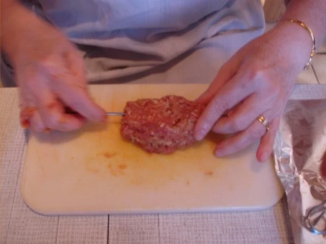 Hackfleischspieße mit Kartoffelstampf und Möhrenblütencurry - Rezept - Bild Nr. 5