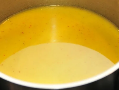 Rezept: Jacobsmuschel auf Rote-Bete-Püree mit Safranschaum Bild Nr. 6 Jacobsmuschel auf Rote-Bete-Püree mit Safranschaum - Rezept - Bild Nr. 6