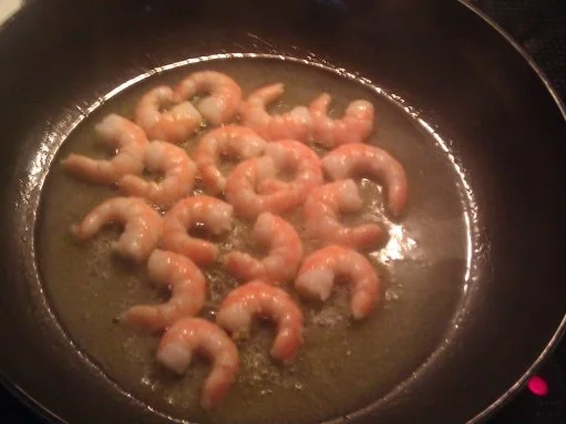 Rezept: Garnelen in Weißwein - Sahnesauce Bild Nr. 2 Garnelen in Weißwein - Sahnesauce - Rezept - Bild Nr. 2