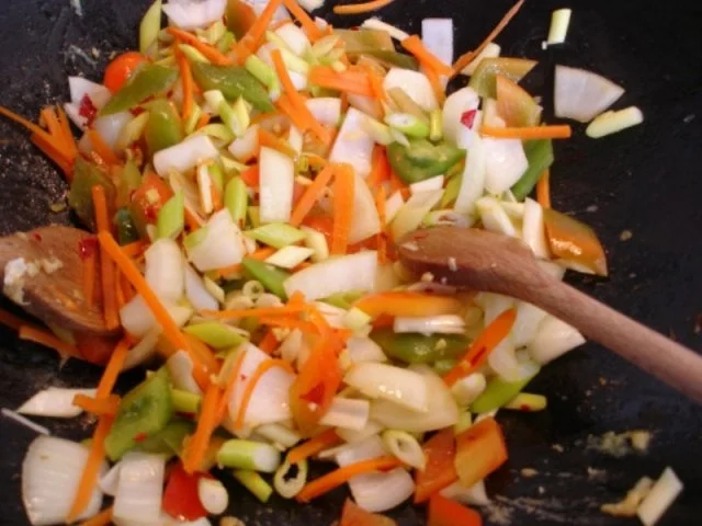 Reste Reis Wok nach Papa - Rezept - Bild Nr. 4