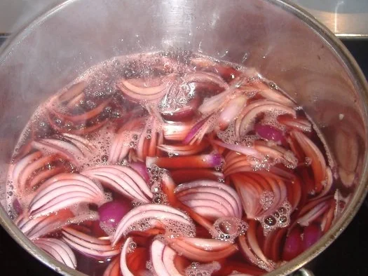 Hirschschnitzel in Mandel-Zimtkruste mit Balsamicokirschen und Polentaecken - Rezept - Bild Nr. 4