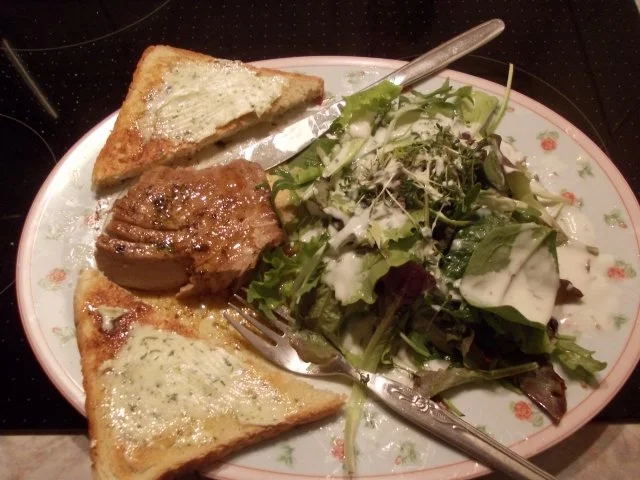 THUNFISCH-STEAK mit KRÄUTERBUTTER - Rezept - Bild Nr. 2