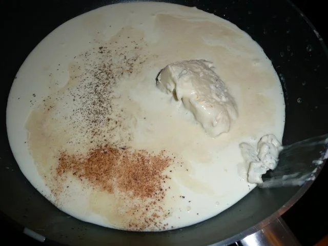 Rezept: Nudeln in Gorgonzolasoße Bild Nr. 3 Nudeln in Gorgonzolasoße - Rezept - Bild Nr. 3