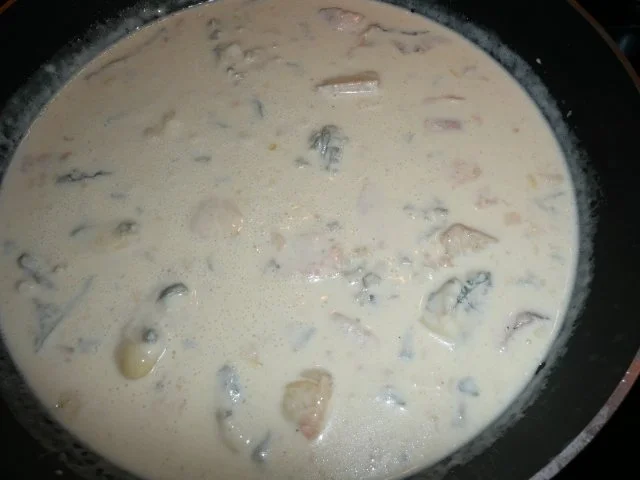 Rezept: Nudeln in Gorgonzolasoße Bild Nr. 4 Nudeln in Gorgonzolasoße - Rezept - Bild Nr. 4