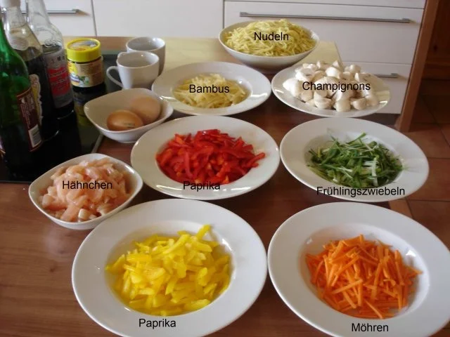 Chinesisches Bratnudeln nach Papa IV - Rezept - Bild Nr. 2