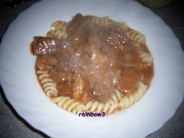 Kochen: Rinder-Gulasch, einfach - Rezept