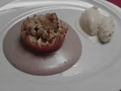 Bratapfel a la E. mit Glühweinzabaione und Zimteis - Rezept