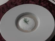 Maronensamtsuppe mit Kräuterschaumhäubchen - Rezept