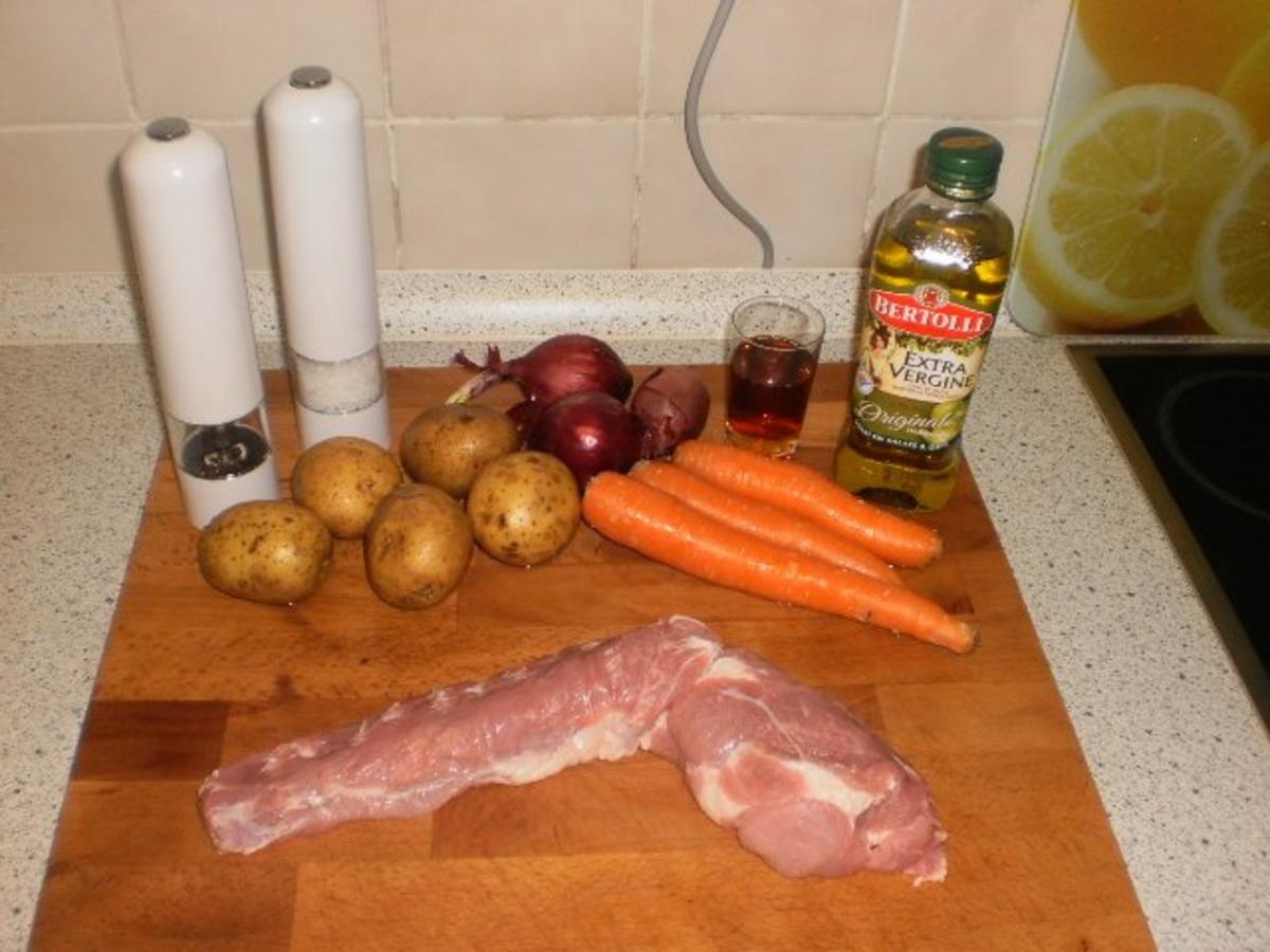 Schweinefilet mit Sherrysoße und Röstkartoffeln - Rezept - Bild Nr. 2