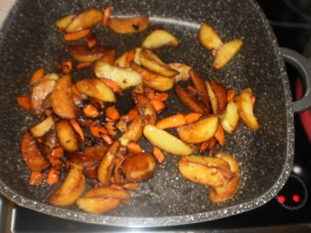 Rezept: Schweinefilet mit Sherrysoße und Röstkartoffeln Bild Nr. 11 Schweinefilet mit Sherrysoße und Röstkartoffeln - Rezept - Bild Nr. 11