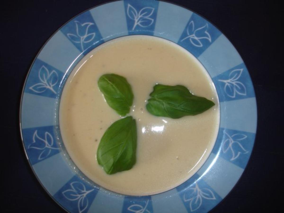 Parmesan-Suppe - Rezept