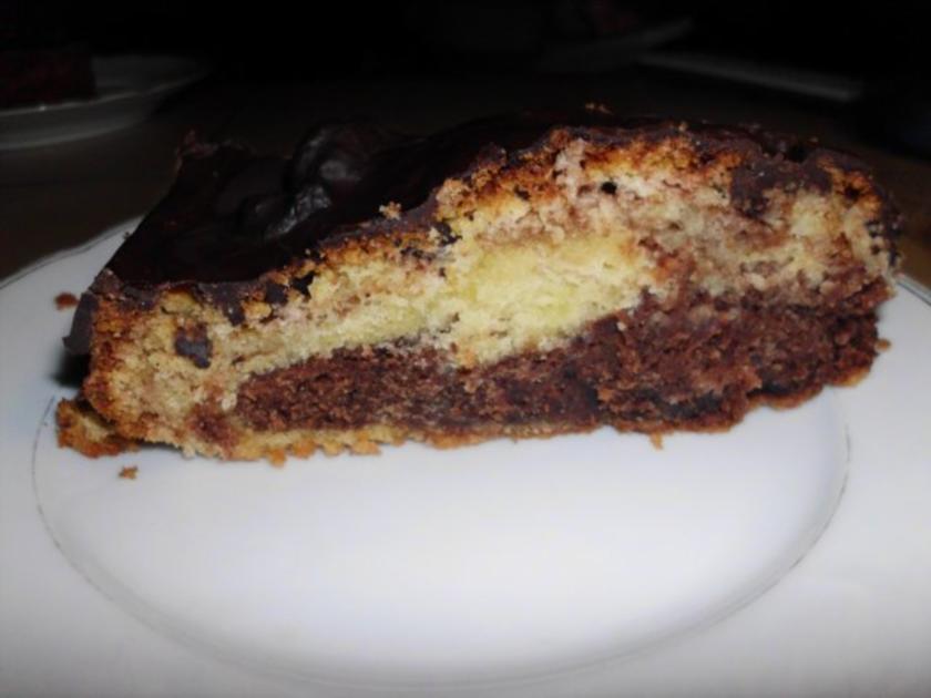 Marmorkuchen mit Eierlikör und Rum - einfach - 335 kcal/100g