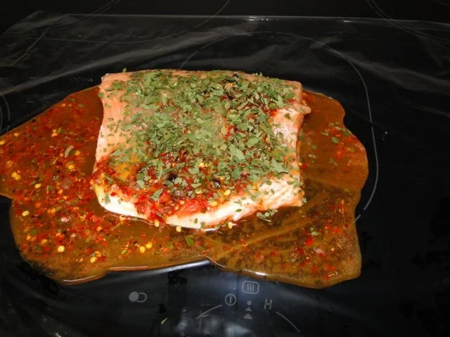 Forellenfilet gebeizt (Idee hatte ich von Lakritzschneggsche) bei mir asiatisch angehaucht - Rezept - Bild Nr. 3