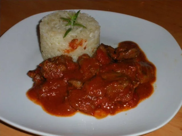 Rezept: Hähnchenleber in Tomatensoße....... Bild Nr. 4 Hähnchenleber in Tomatensoße....... - Rezept - Bild Nr. 4