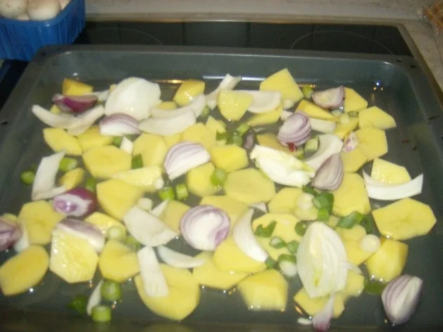 Hendlhaxen auf Gemüse - Rezept - Bild Nr. 3