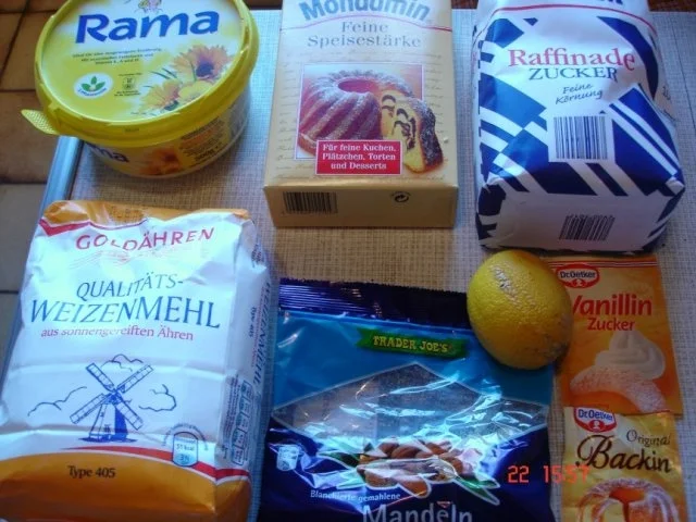 Rezept: Zitronenkuchen Bild Nr. 2 Zitronenkuchen - Rezept - Bild Nr. 2