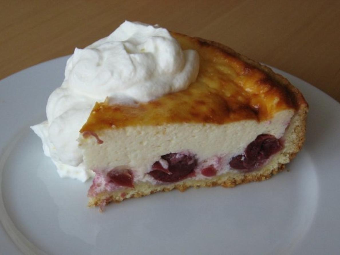Käsekuchen mit Kirschen - einfach - von Waldbeere