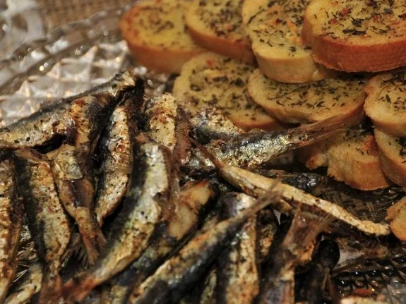 Sardinen al forno mit Kräuter-Knoblauch-Baguette - Rezept - Bild Nr. 4