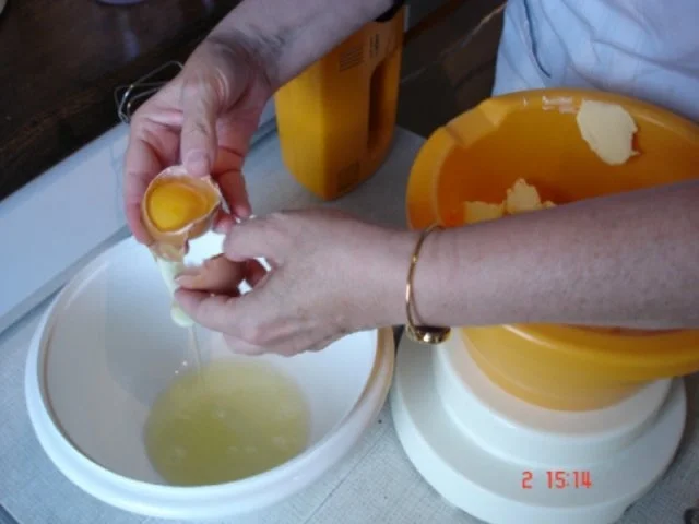 Rotweinkuchen nach Christa - Rezept - Bild Nr. 4