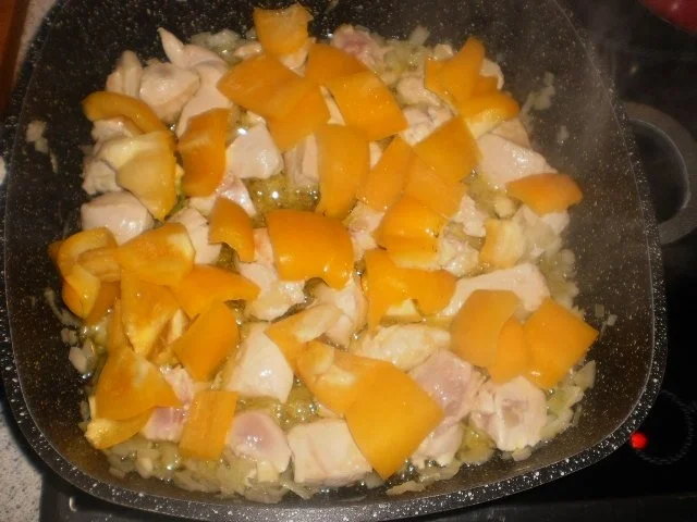 Rezept: Rosenkohltopf mit Hähnchen und Lauchzwiebelkartoffelpüree Bild Nr. 9 Rosenkohltopf mit Hähnchen und Lauchzwiebelkartoffelpüree - Rezept - Bild Nr. 9