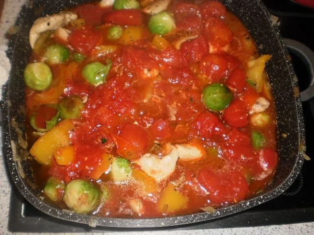 Rezept: Rosenkohltopf mit Hähnchen und Lauchzwiebelkartoffelpüree Bild Nr. 12 Rosenkohltopf mit Hähnchen und Lauchzwiebelkartoffelpüree - Rezept - Bild Nr. 12