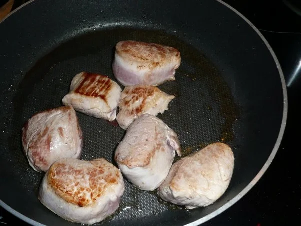 Lendchen-Medaillons in Mandel-Sahnesoße - Rezept - Bild Nr. 3