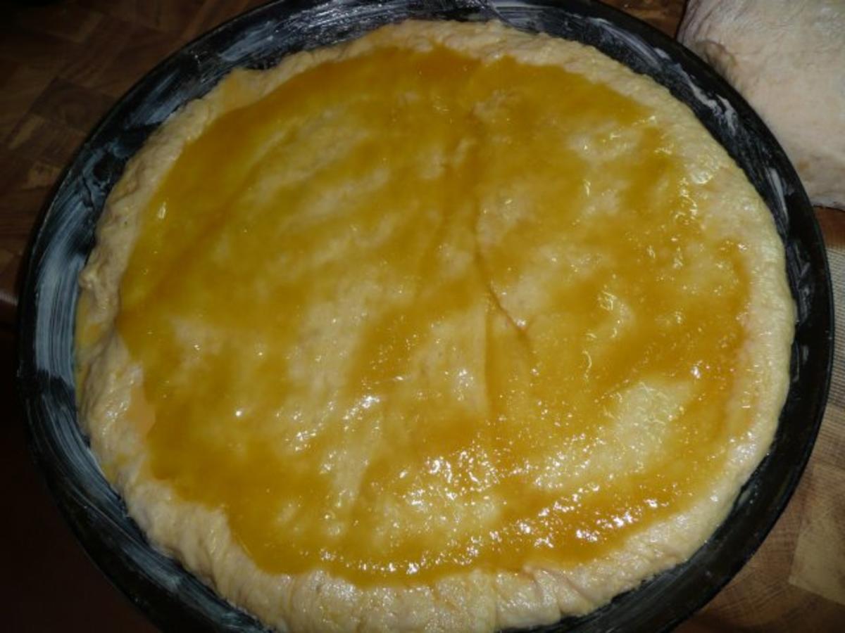 Oma`s Butterkuchen ---- Streuselkuchen --- Obstkuchen mit Streusel-----Apfelmuskuchen - Rezept - Bild Nr. 5