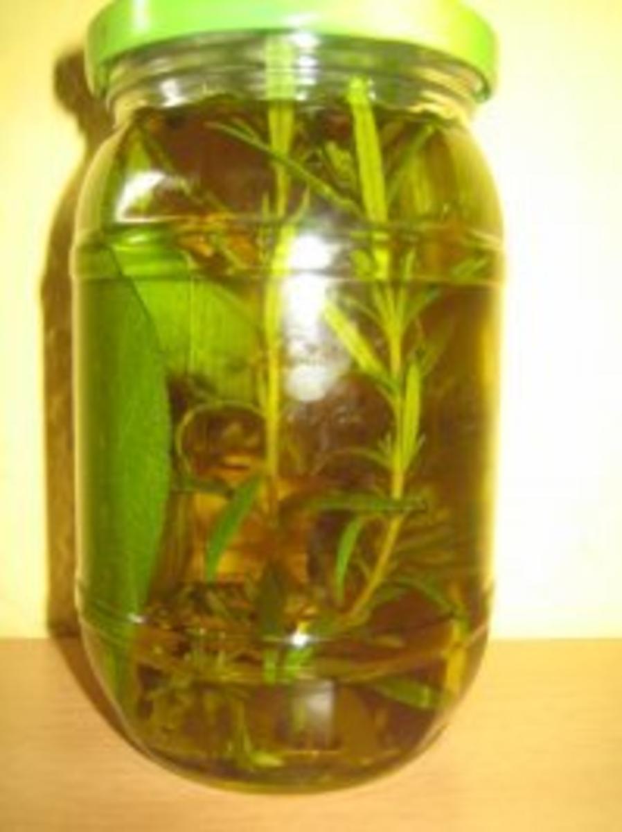 Vorratshaltung - mediteranes Kräuteröl - Rezept