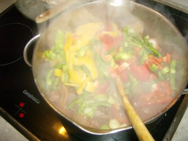 Knofi- Chilli Gulasch - Rezept - Bild Nr. 10