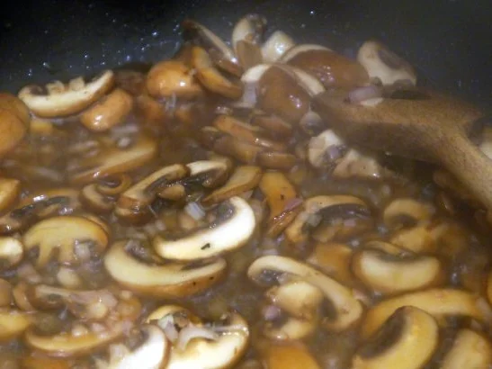 Spaghetti mit Cognac-Champignons - Rezept - Bild Nr. 7