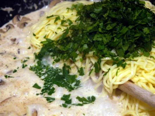 Spaghetti mit Cognac-Champignons - Rezept - Bild Nr. 9