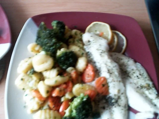 Rezept: Pangasiusfilet aus dem Backofen mit Gemüsegnocci Bild Nr. 4 Pangasiusfilet aus dem Backofen mit Gemüsegnocci - Rezept - Bild Nr. 4