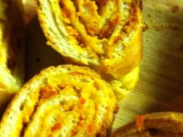 "Pizzawurst" mit Salat .. und einen Dip.. - Rezept - Bild Nr. 2