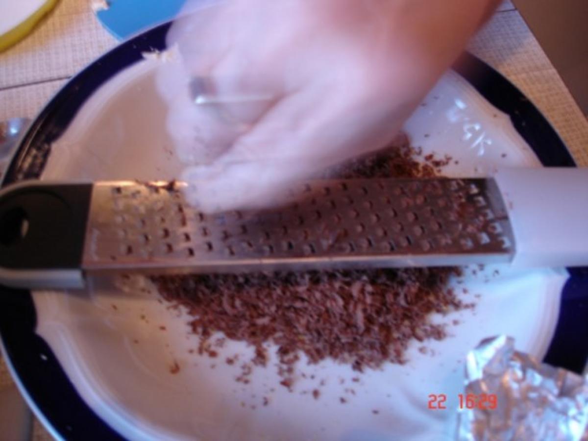 Nussiger Schokoladenkuchen - Rezept - Bild Nr. 3