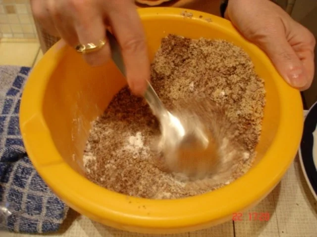 Nussiger Schokoladenkuchen - Rezept - Bild Nr. 9