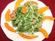 Salat mit Kürbis und gerösteten Sonnenblumenkernen an Soße "Wilde Hilde" - Rezept