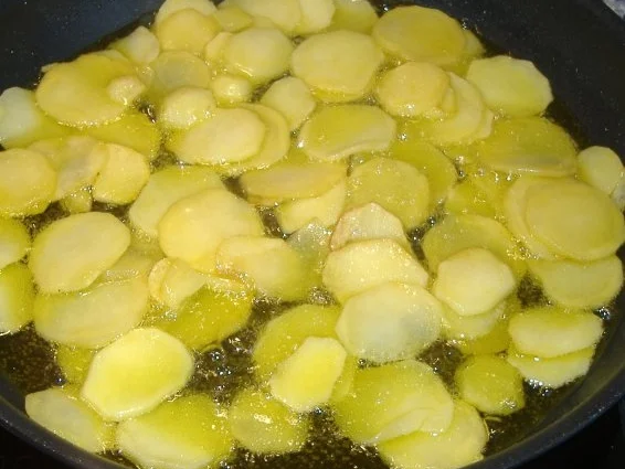 Warmer Bratkartoffelsalat mit Lammrückenfilet - Rezept - Bild Nr. 2