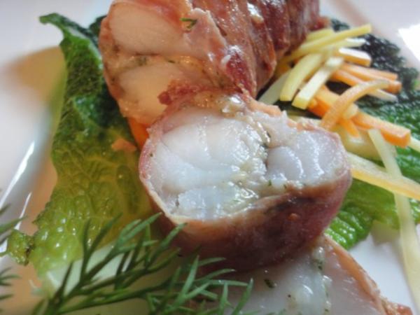 Seeteufelfilet im Serranomantel - schnell &amp; einfach - 106 kcal/100g
