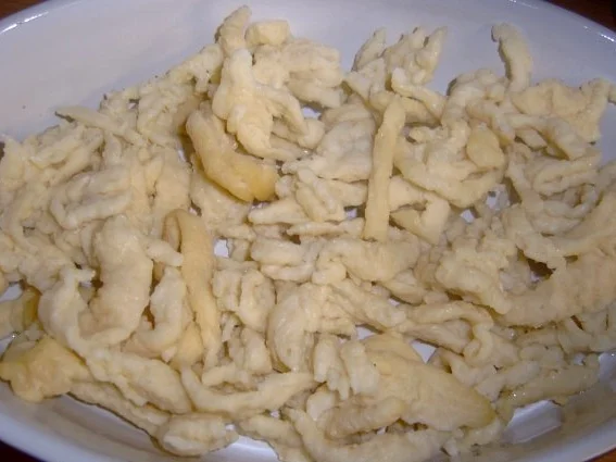 Spätzle-Zwiebelsuppen Auflauf - Rezept
