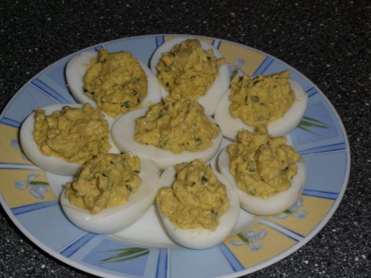 Eier gefüllt mit Avocado - Rezept