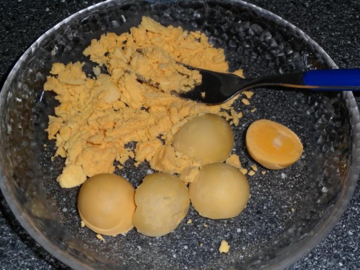 Eier gefüllt mit Avocado - Rezept - Bild Nr. 4