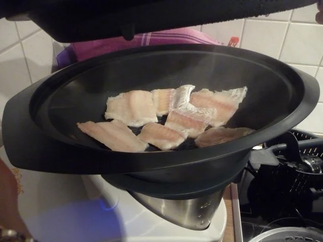 Küchenfee - Rezepte : Gedämpften Alaska-Seelachs auf Salat - Rezept - Bild Nr. 3