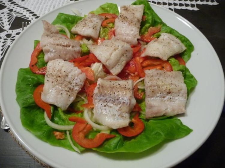 Küchenfee - Rezepte : Gedämpften Alaska-Seelachs auf Salat - Rezept ...
