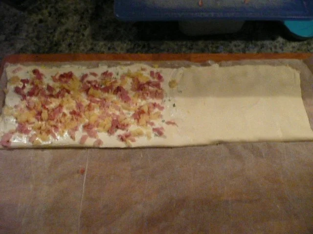 Rezept: BLÄTTERTEIG / Schinken -Käse -Stangen Bild Nr. 3 BLÄTTERTEIG / Schinken -Käse -Stangen - Rezept - Bild Nr. 3