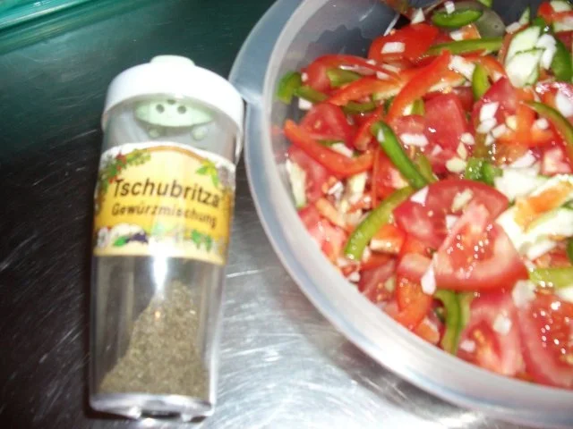 Schopskasalat - Rezept - Bild Nr. 2